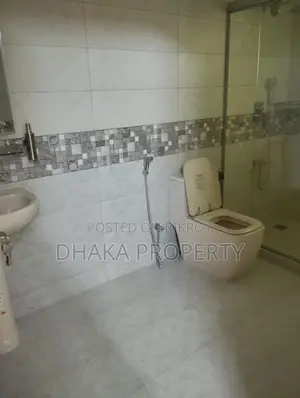 বারিধারায় ভাড়ার জন্য সুসজ্জিত সেমি-ফার্নিশড ফ্ল্যাট