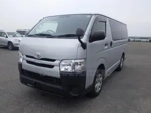 Toyota Hiace GL SILVER 2020
