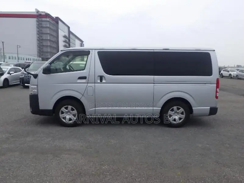 Toyota Hiace GL SILVER 2020