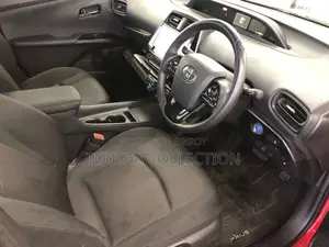 Toyota Prius S SAFETY PACKAGE 2022