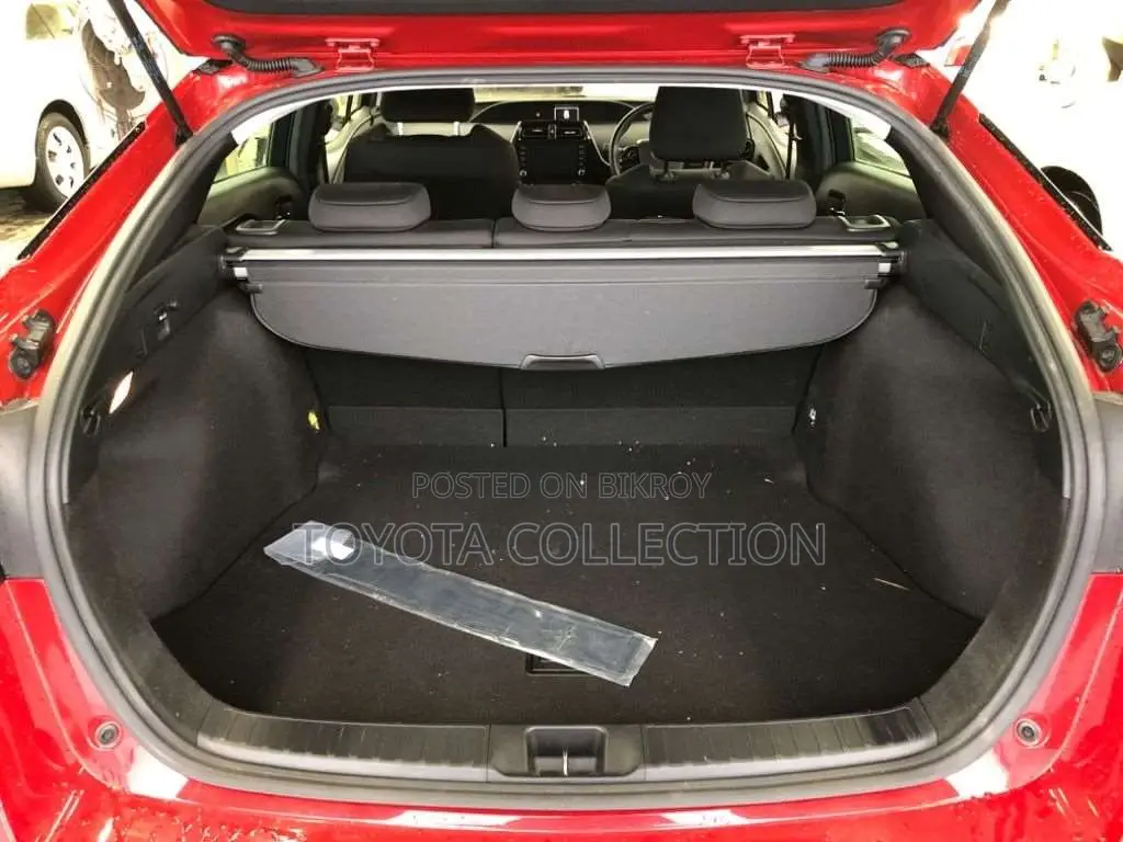 Toyota Prius S SAFETY PACKAGE 2022