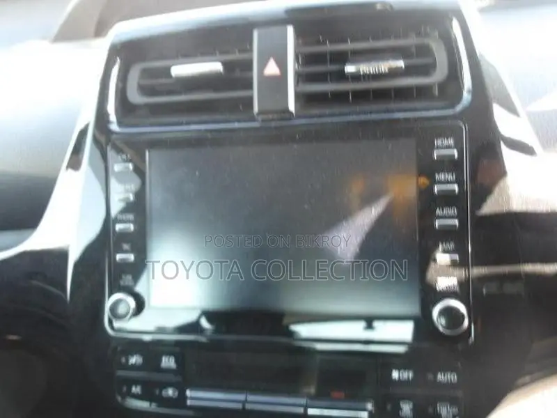 Toyota Prius S SAFETY PACKAGE 2022