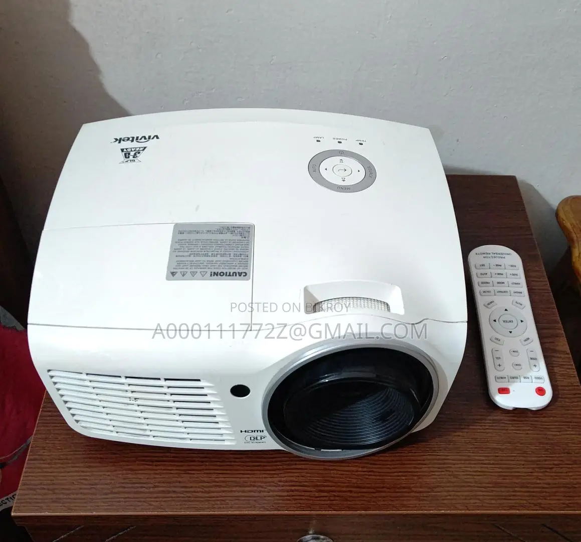 Vivitek DW868 DLP 4500 ANSI LUMENS WXGA PROJECTOR