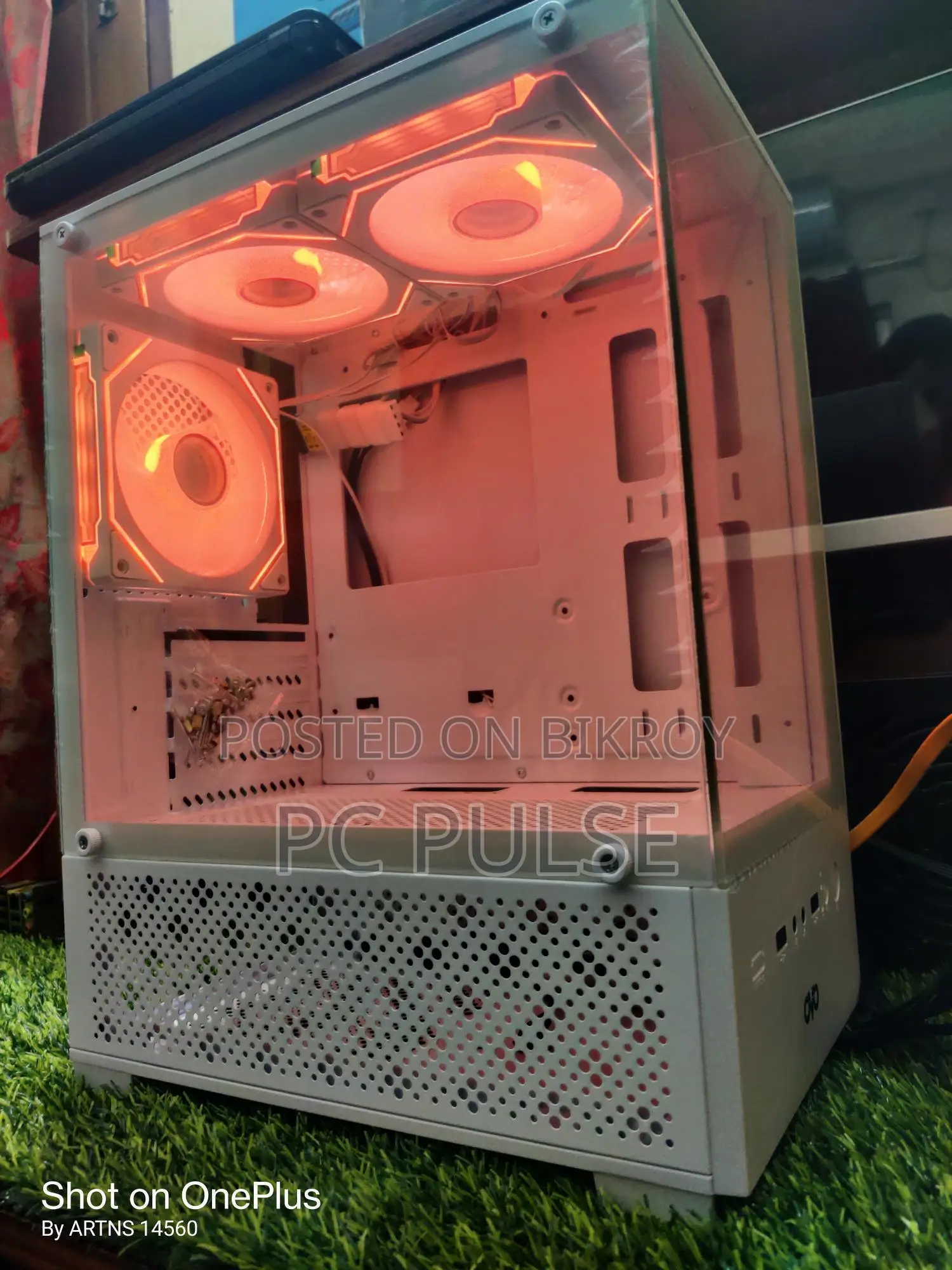 Ovo 3RGB Infinity Fan Tempered Glass Case