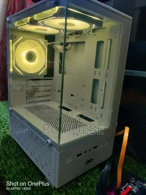 Ovo 3RGB Infinity Fan Tempered Glass Case