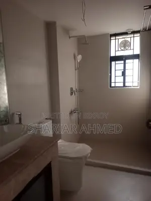 গুলশান ২-এ ৩৫৫০ বর্গফুটের অফিস স্পেস ভাড়ার জন্য