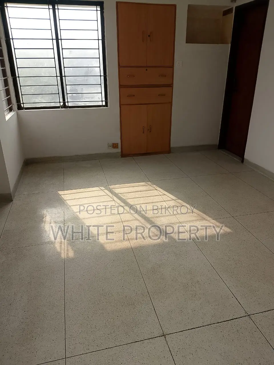 Used Apartment Sale at Mohammadpur Tazmohol Road