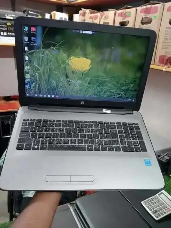 Hp laptop core i5 8GB Ram