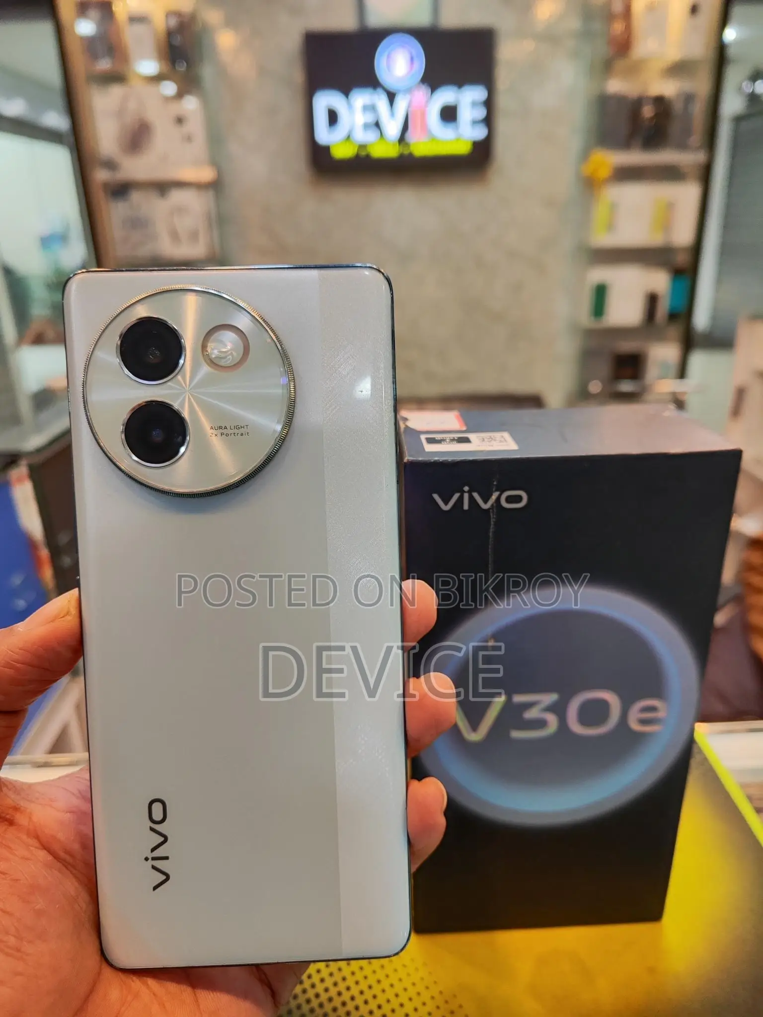 Vivo V30e 5G 8/128 full box (Used)