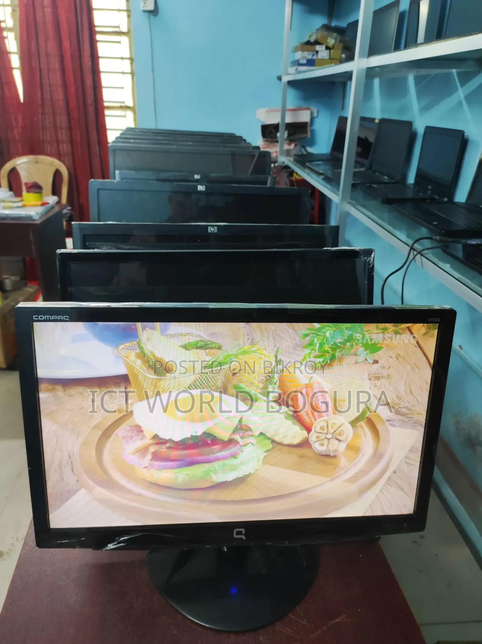 Fresh Condition 19" monitor