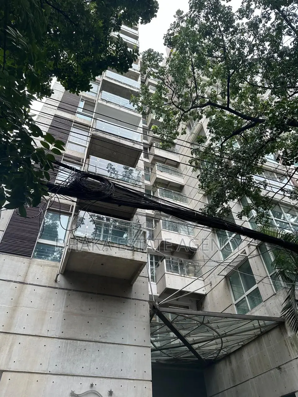 North Gulshan 5300 sft Flat Sale Near Club