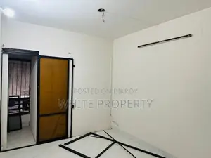 Used Apartment Sale at Dhanmoni 8A Near keyari Palaza