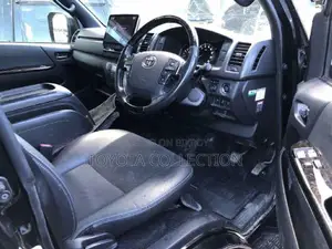 Toyota Hiace SUPER GL DARK PRIME 2020