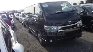 Toyota Hiace SUPER GL DARK PRIME 2020