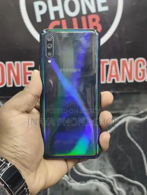 Samsung Galaxy A50 (4/64) (Used)