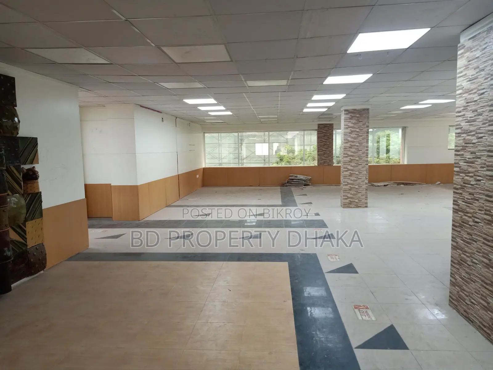 2000sqft Nice Open Commercial Space Rent in Gulshan Avenue