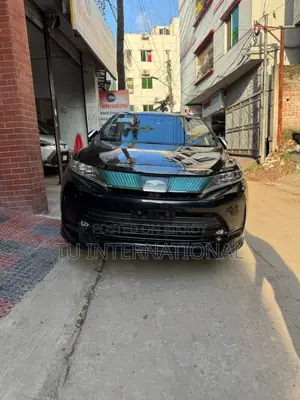 Toyota Harrier PREMIUM PKG 2020