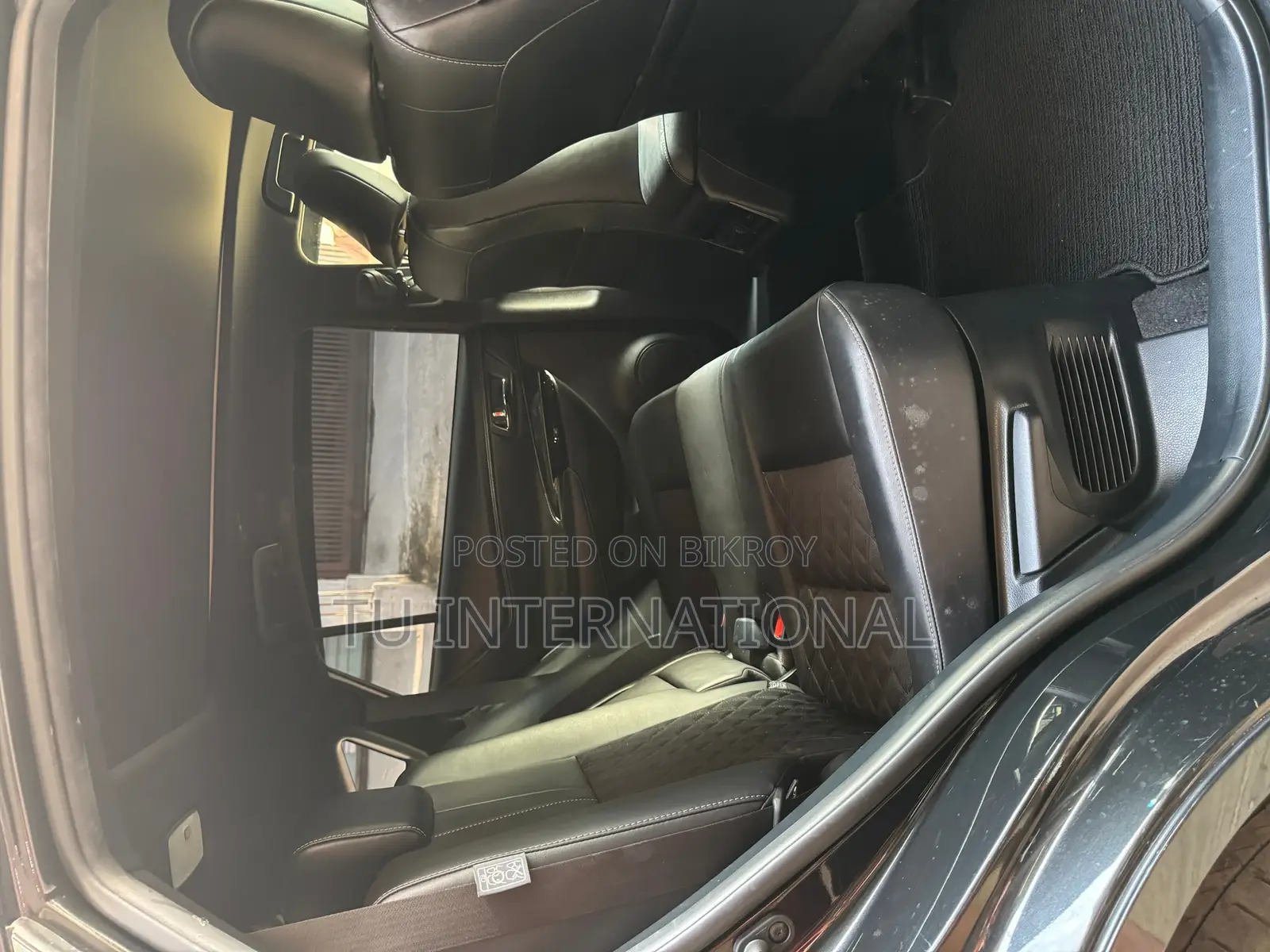 Toyota Harrier PREMIUM PKG 2020