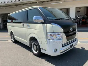 Toyota Hiace SUPER GL SPECIAL E. 2021