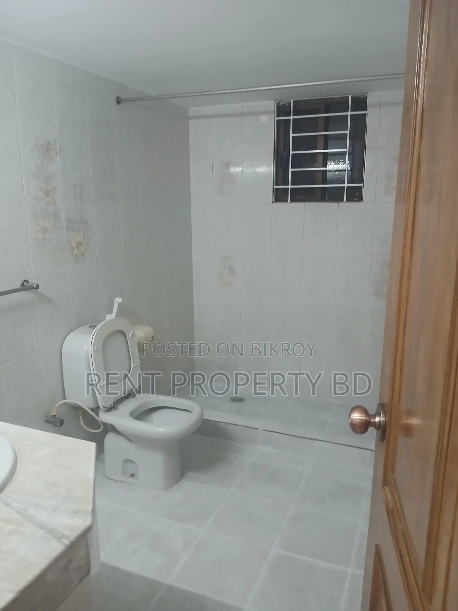 2700 sft 3-bedroom nice apartment for rent in Gulshan