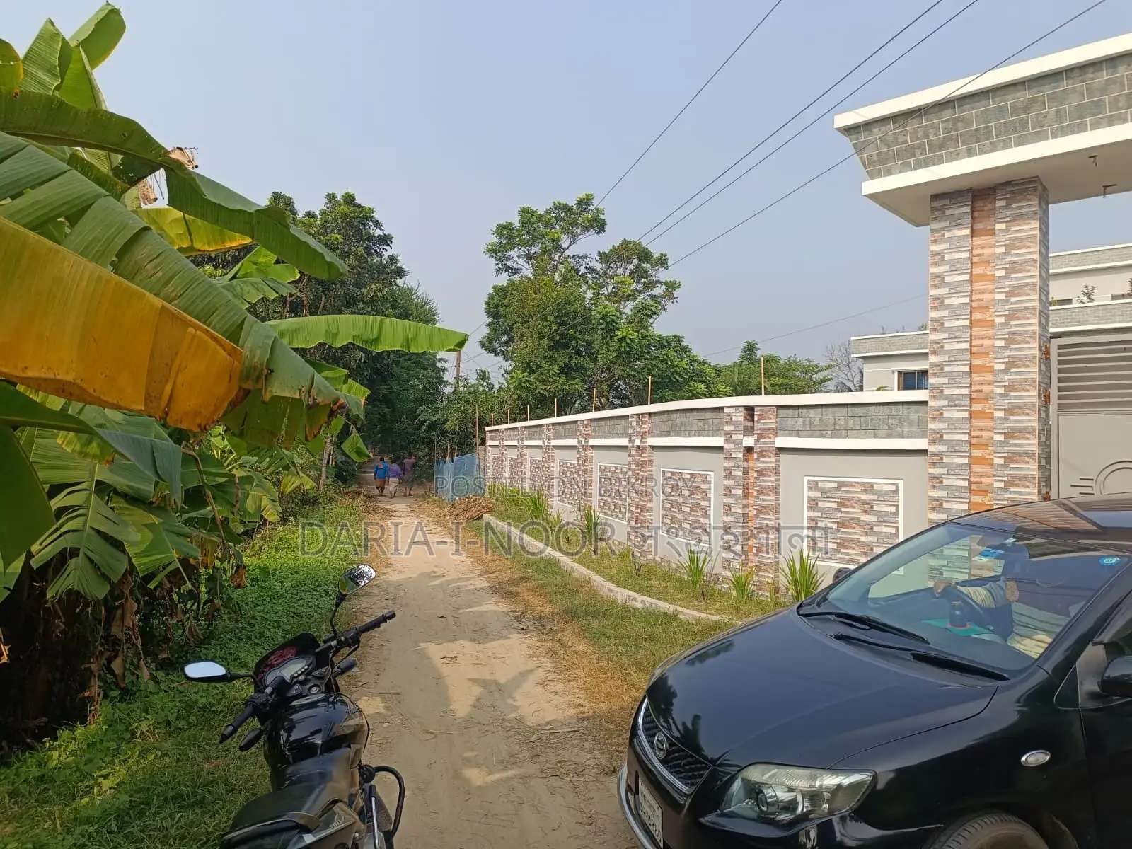 জাজিরা নাওডোবাতে ১৬ বিঘা জমির উপর ডুপ্লেক্স বাড়ি,ফলের বাগান ও পুকুর করা