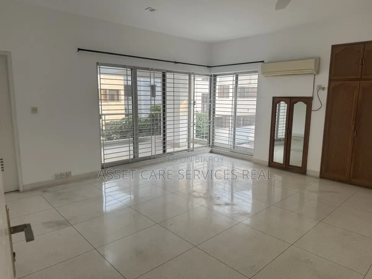 Excellent Duplex Apartment Rent in Diplomatic area North Gulshan-2