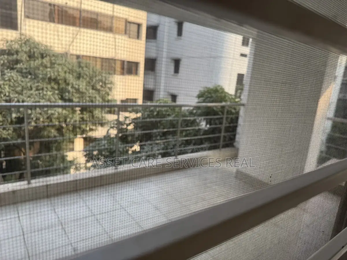 Excellent Duplex Apartment Rent in Diplomatic area North Gulshan-2