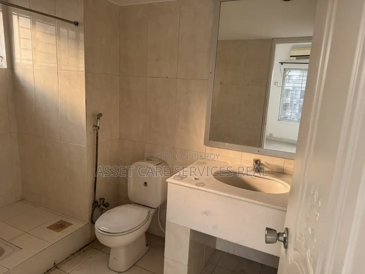 Excellent Duplex Apartment Rent in Diplomatic area North Gulshan-2