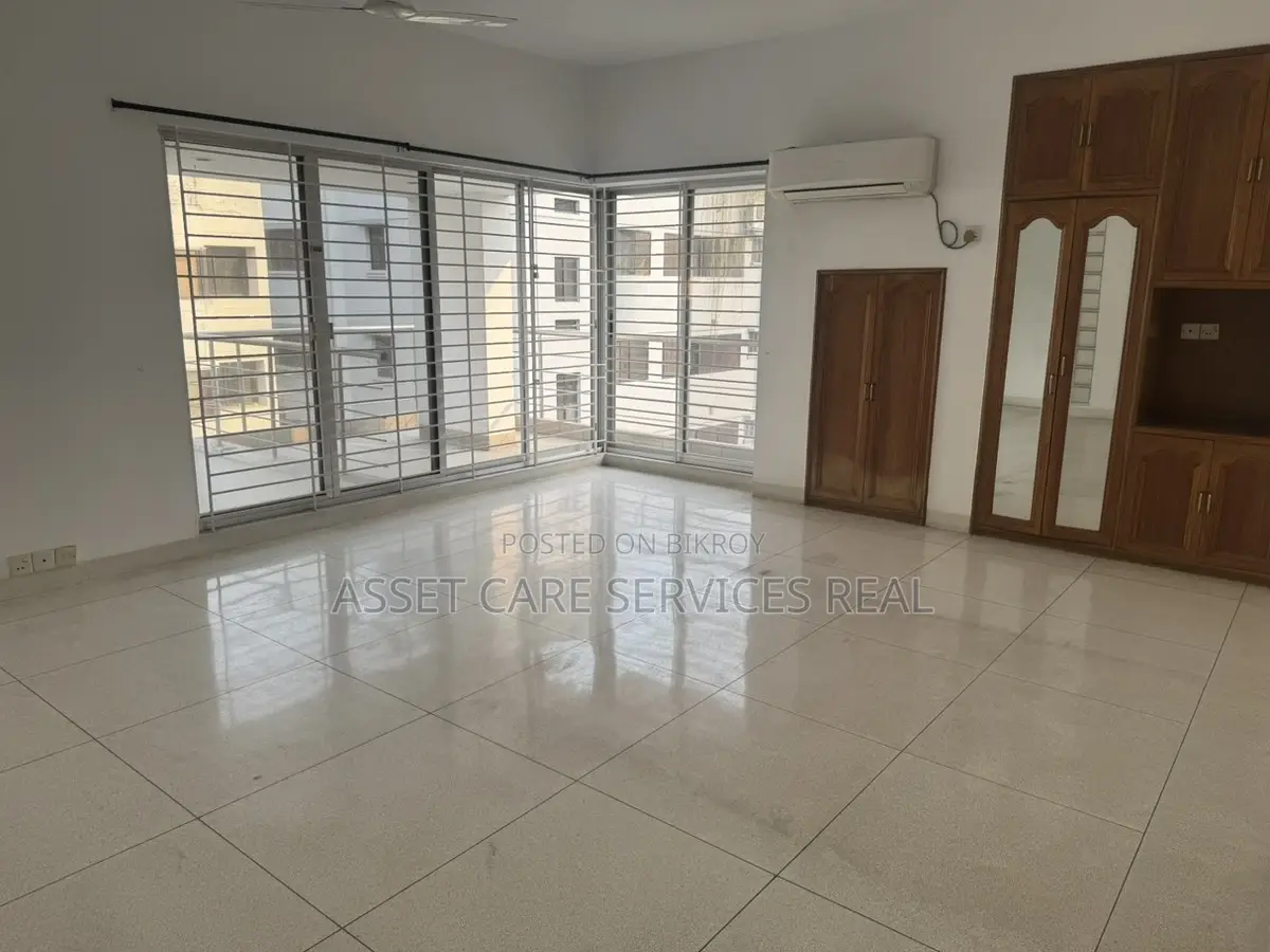 Excellent Duplex Apartment Rent in Diplomatic area North Gulshan-2