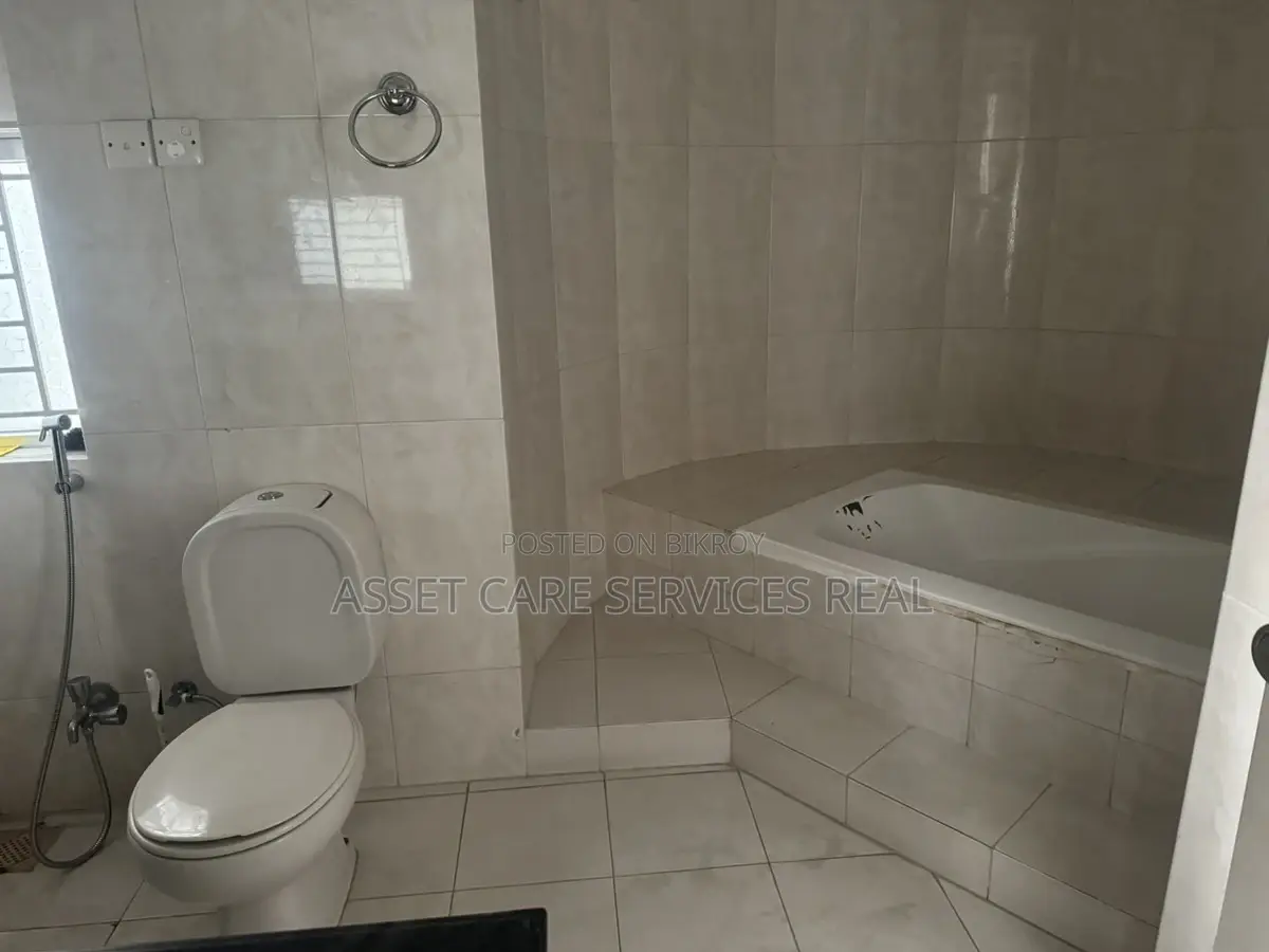 Excellent Duplex Apartment Rent in Diplomatic area North Gulshan-2