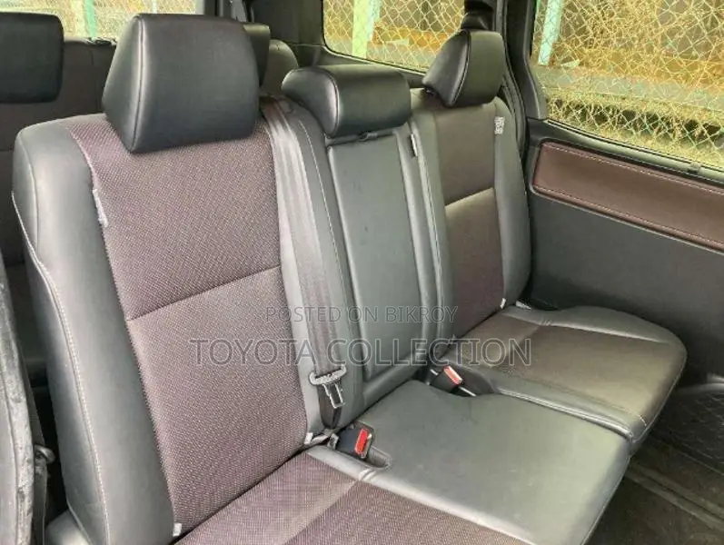 Toyota Esquire GI NON HYBRID 8 SEAT 2020