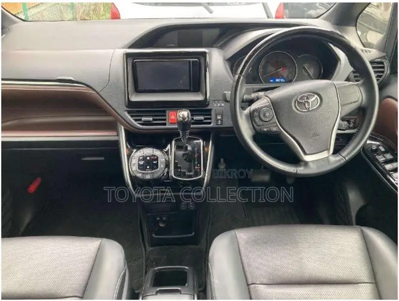 Toyota Esquire GI NON HYBRID 8 SEAT 2020