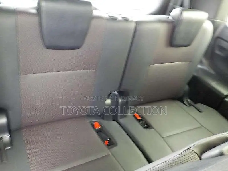 Toyota Esquire GI NON HYBRID 8 SEAT 2020