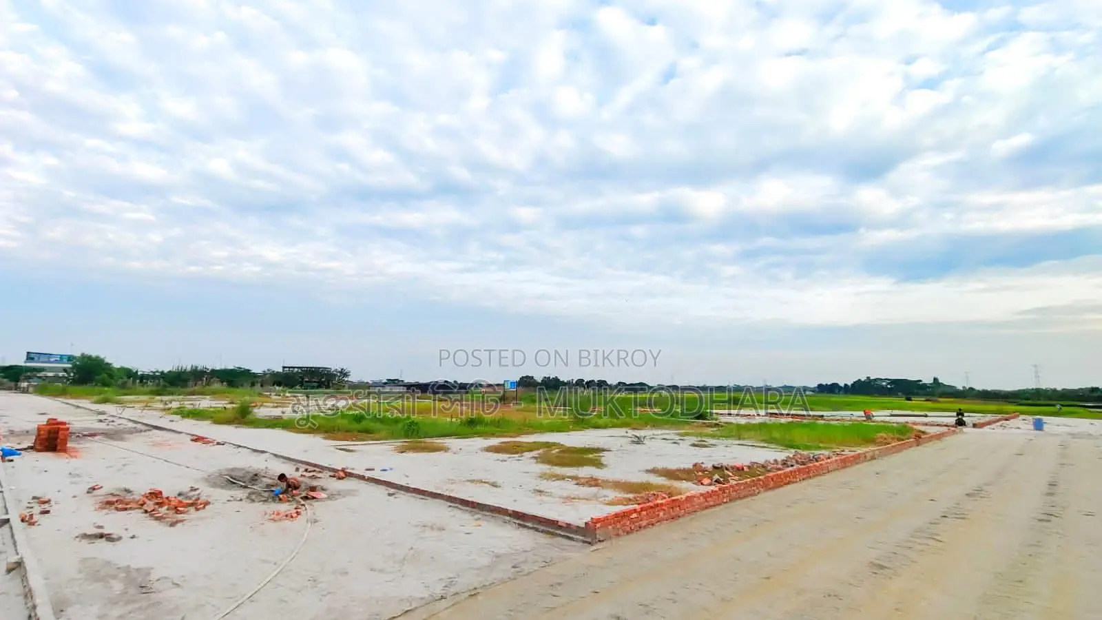 Opportunity to Fulfill Your Dreams: Plots in Dhaka