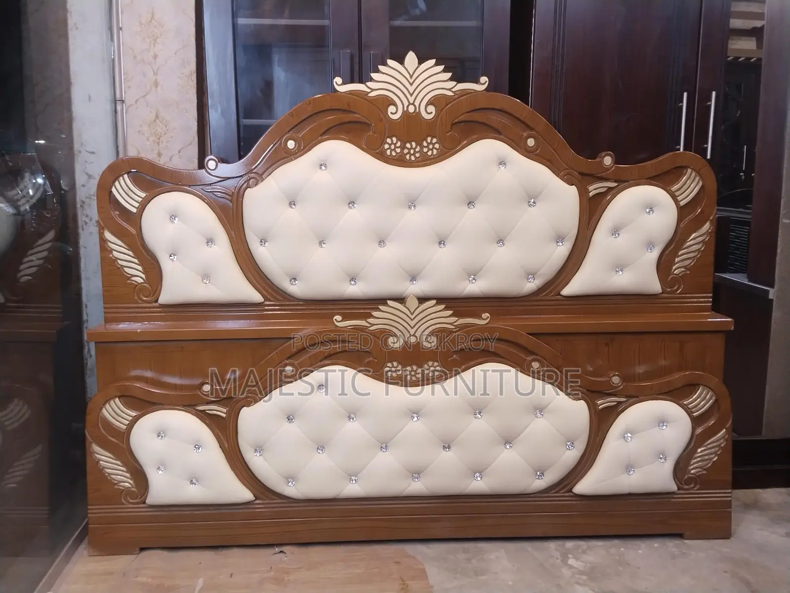 BEW BED 5/7 FEET. M # 5116