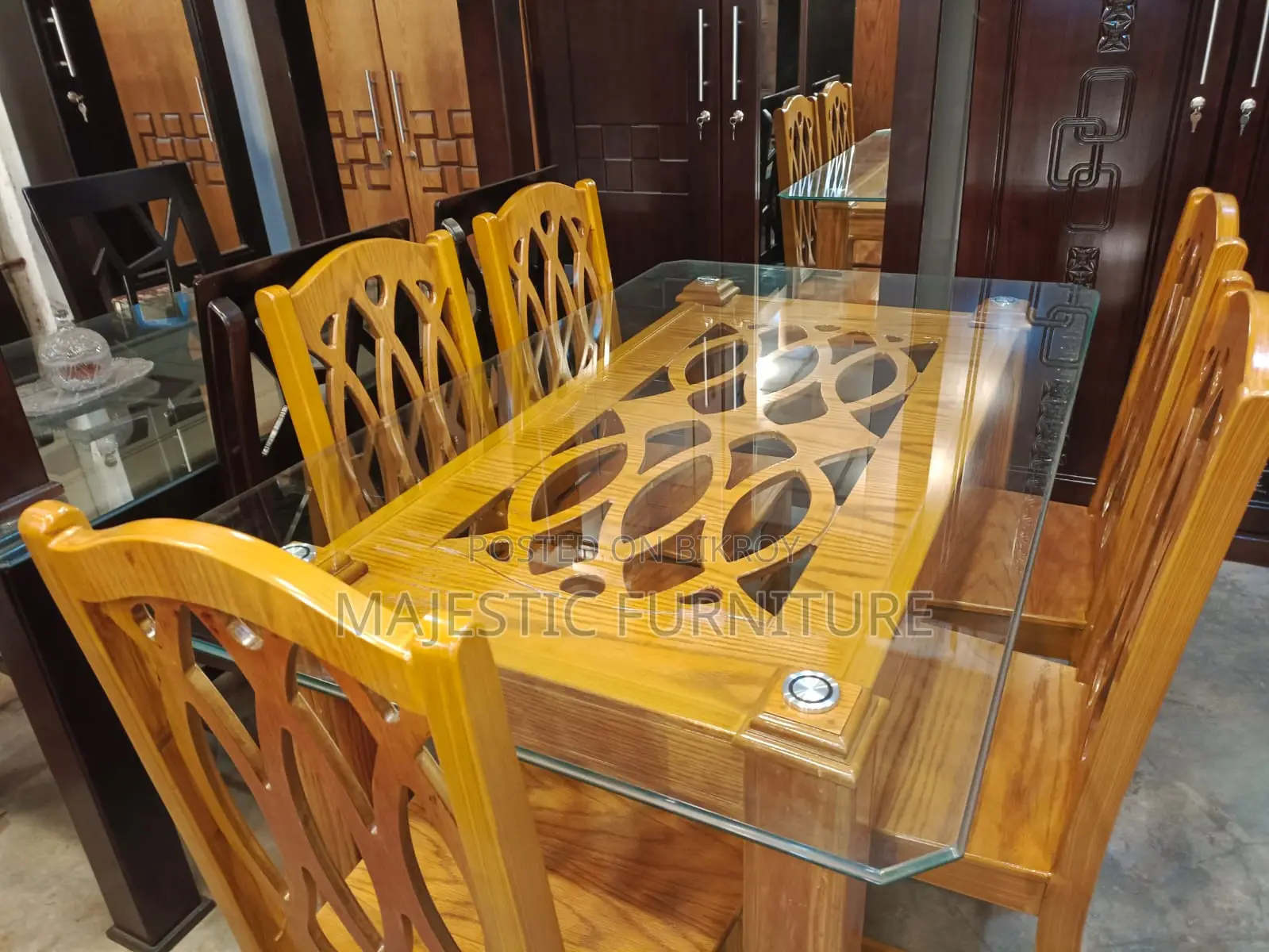 NEW DINING SET CANADIAN OAK VENEER. M # 3378