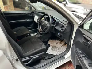 Toyota Axio EX PKG WHITE / 2020