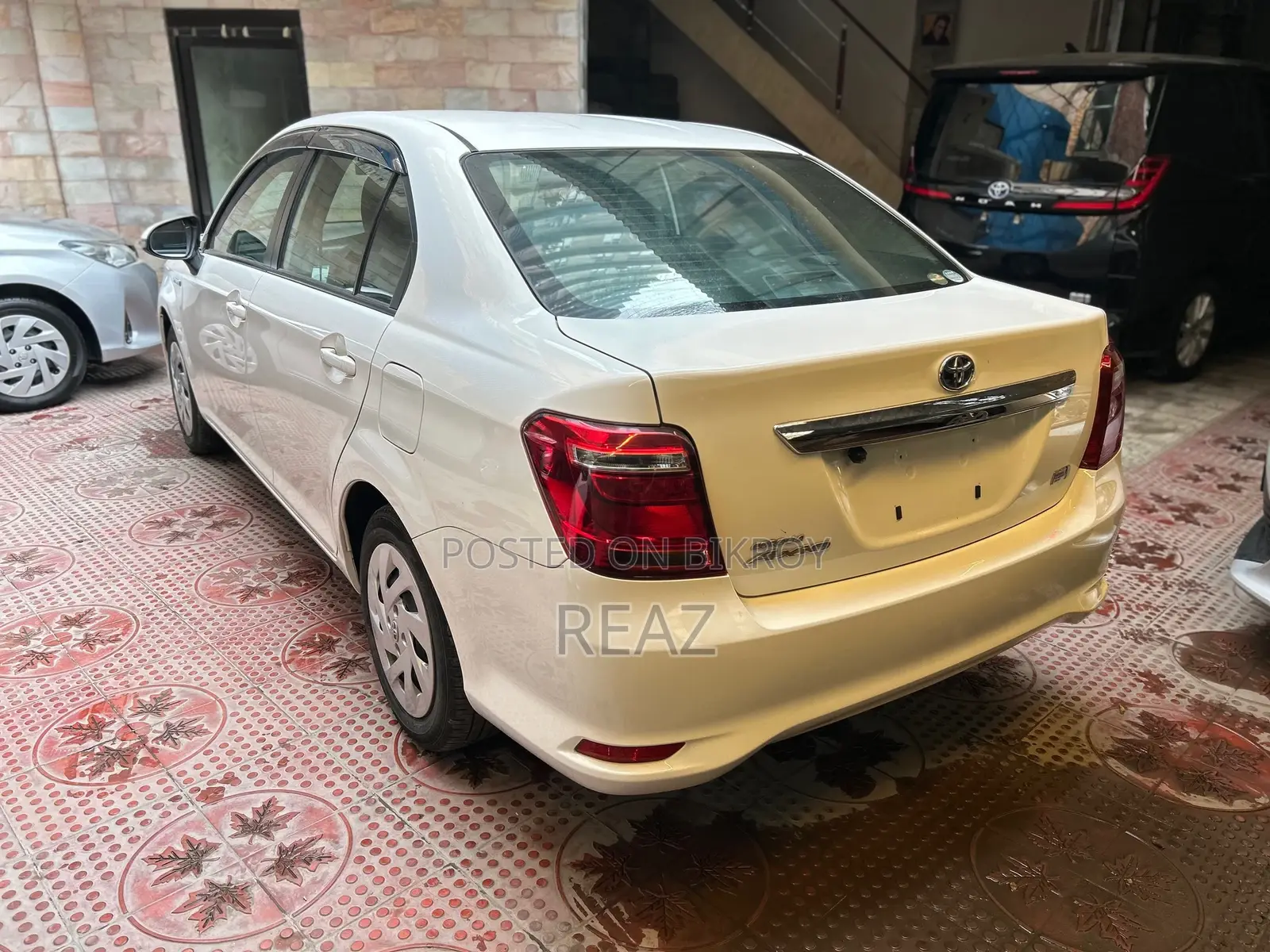 Toyota Axio EX PKG WHITE / 2020
