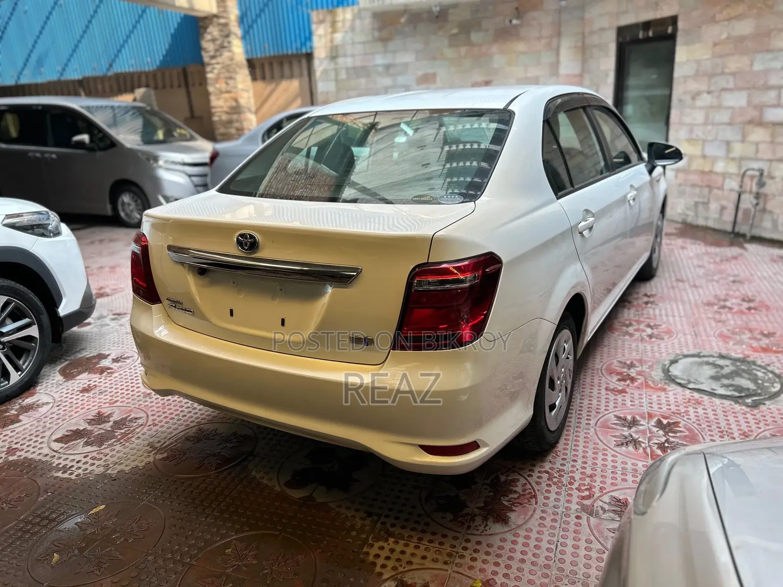 Toyota Axio EX PKG WHITE / 2020