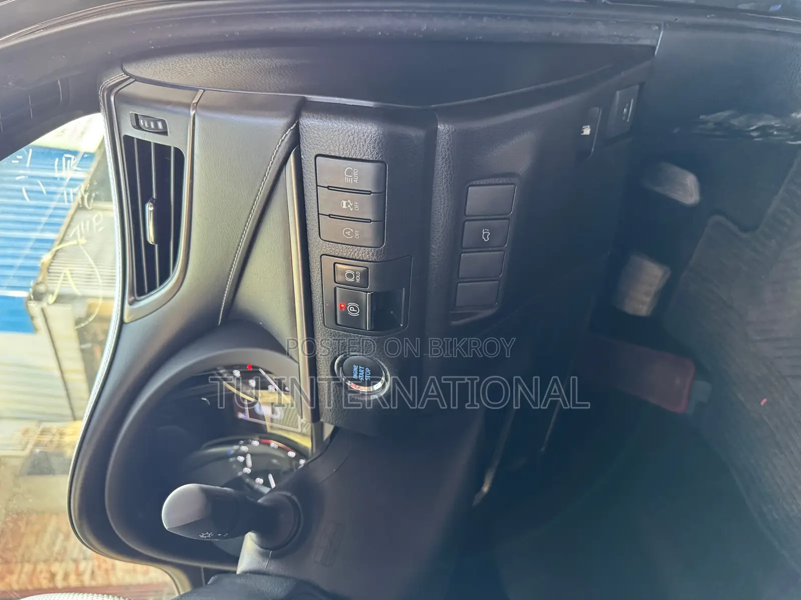 Toyota Harrier NON HV PKG OLD SHAPE 2020