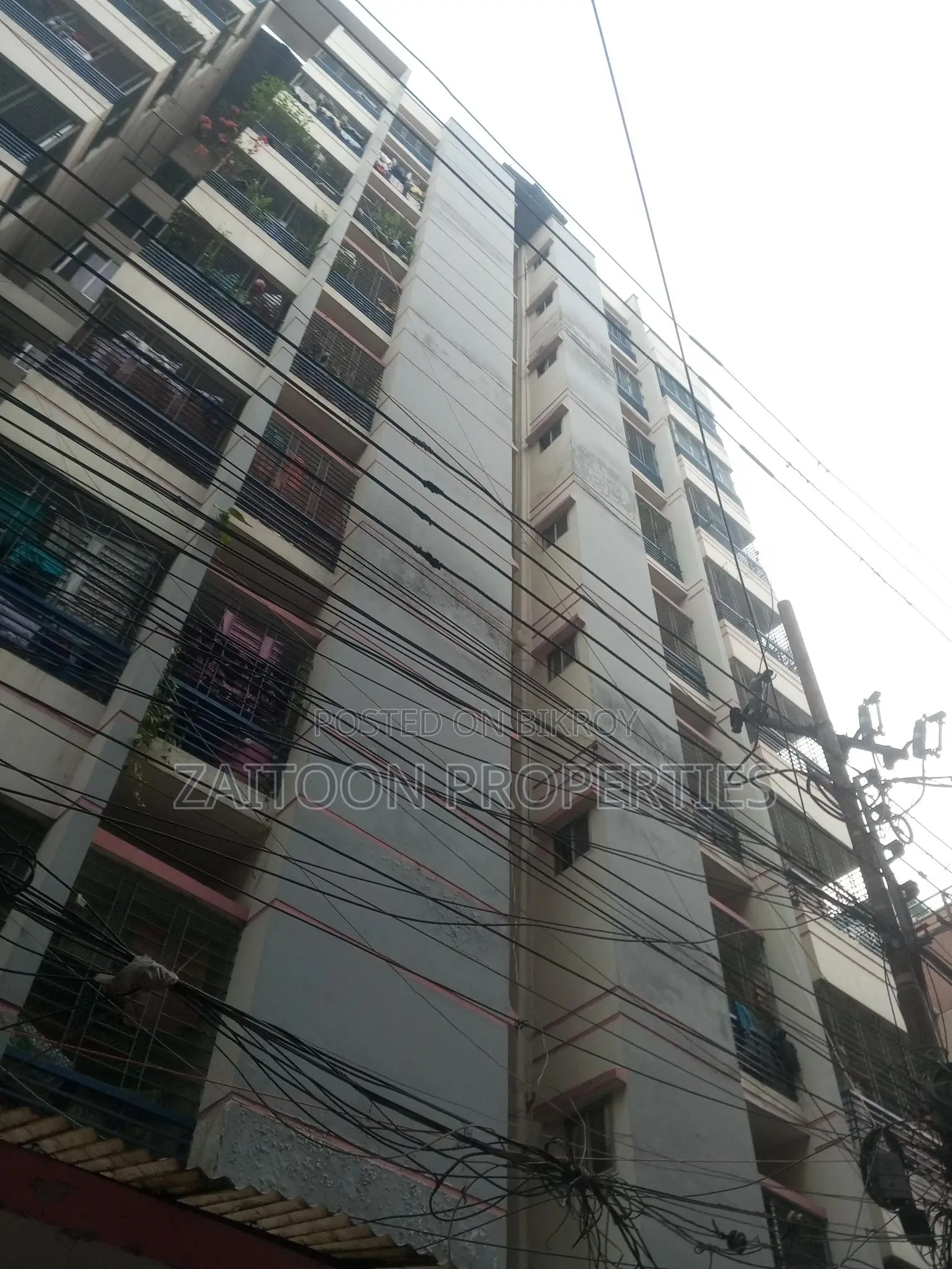 মোহাম্মদপুর বাস স্ট্যান্ডের নিকটে তিতাস গ্যাসসহ রেডি ফ্ল্যাট বিক্রয়