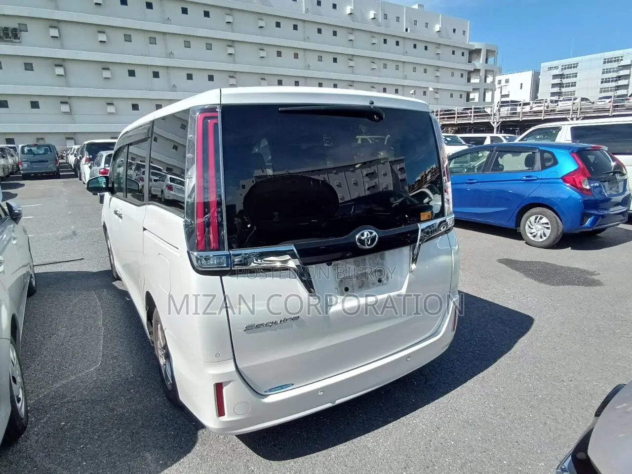 Toyota Esquire Gi package 2021
