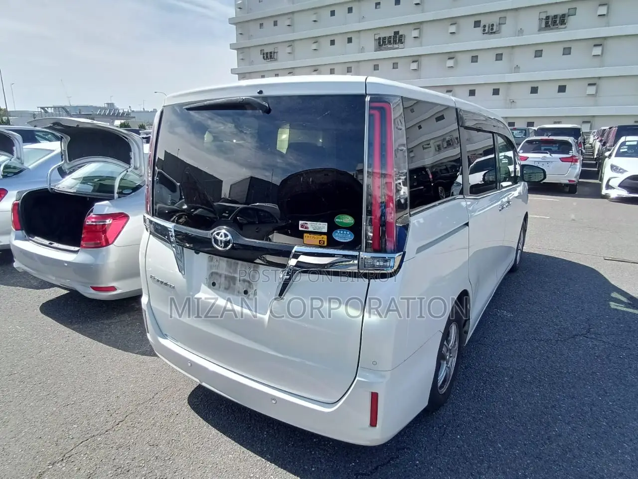 Toyota Esquire Gi package 2021