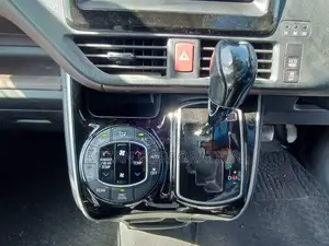 Toyota Esquire Gi package 2021