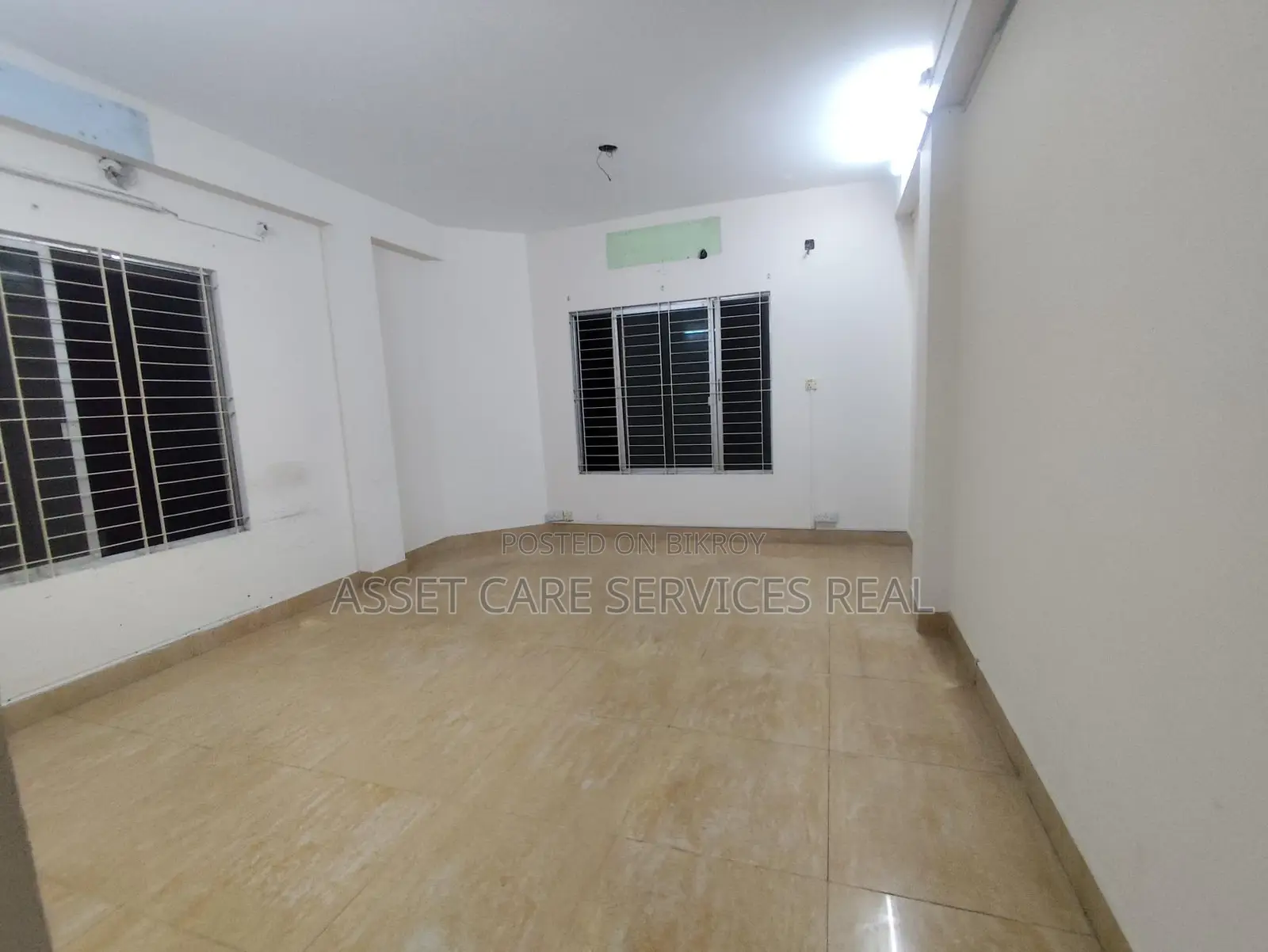 1100-Sqft Office Space Rent In South Banani
