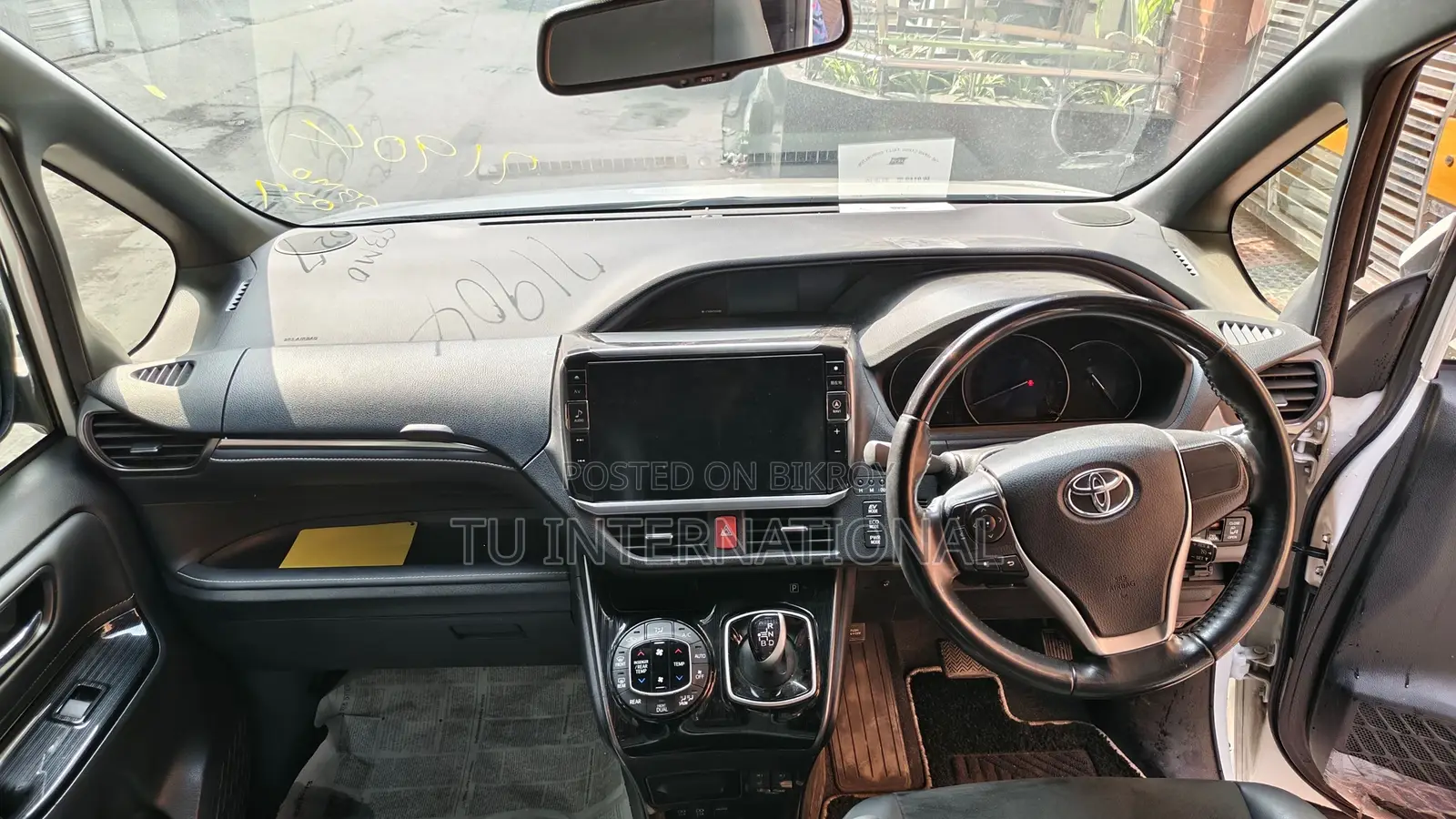 Toyota Esquire HYBRID GI PREMIUM... 2020