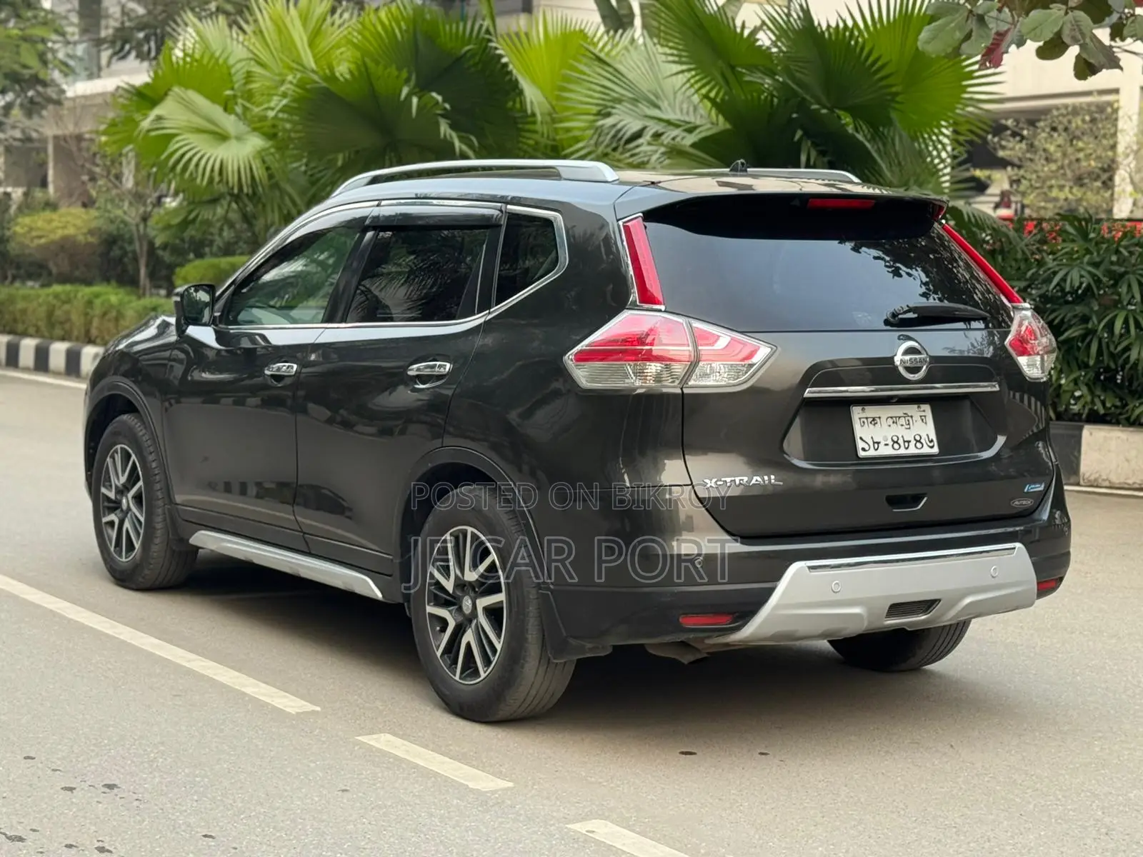 Nissan X-Trail 7 Seater SunRoof 2015