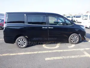 Toyota Esquire Gi Premium 2020