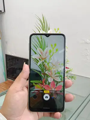 Symphony Z42 Pro 3/32 GB (Used)