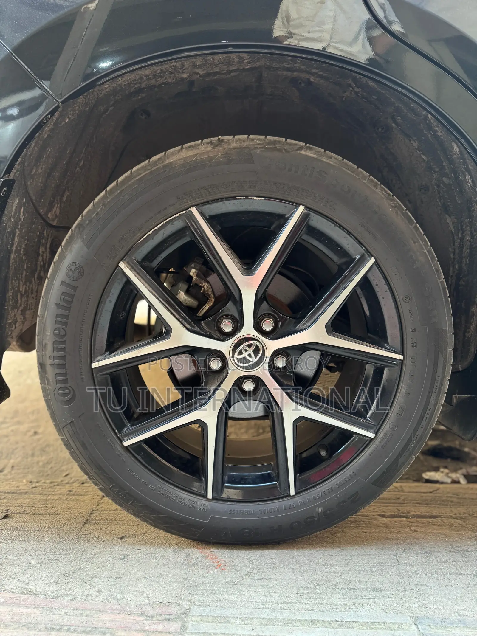 Toyota Harrier NON HYBRID-SUNROOF 2020